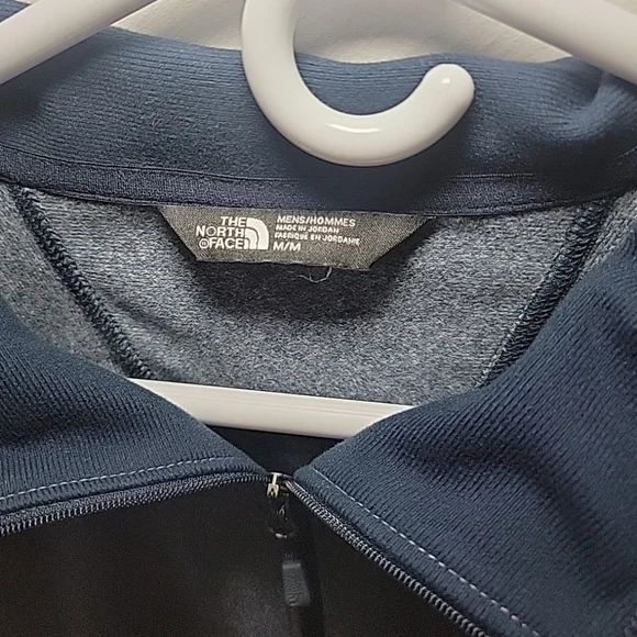 The North Face Men's Gray/Navy Blue 1/4 Zip Pullover Size Med Outdoors Comfort - Picture 4 of 5